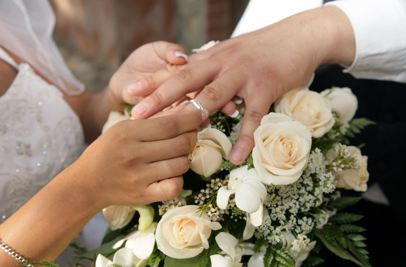 Luxury Men's Wedding Bands: What to Look For