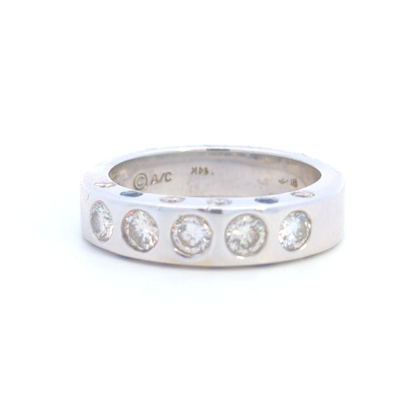 DIAMOND AND SAPPHIRE BAND IN 14K WHITE GOLD