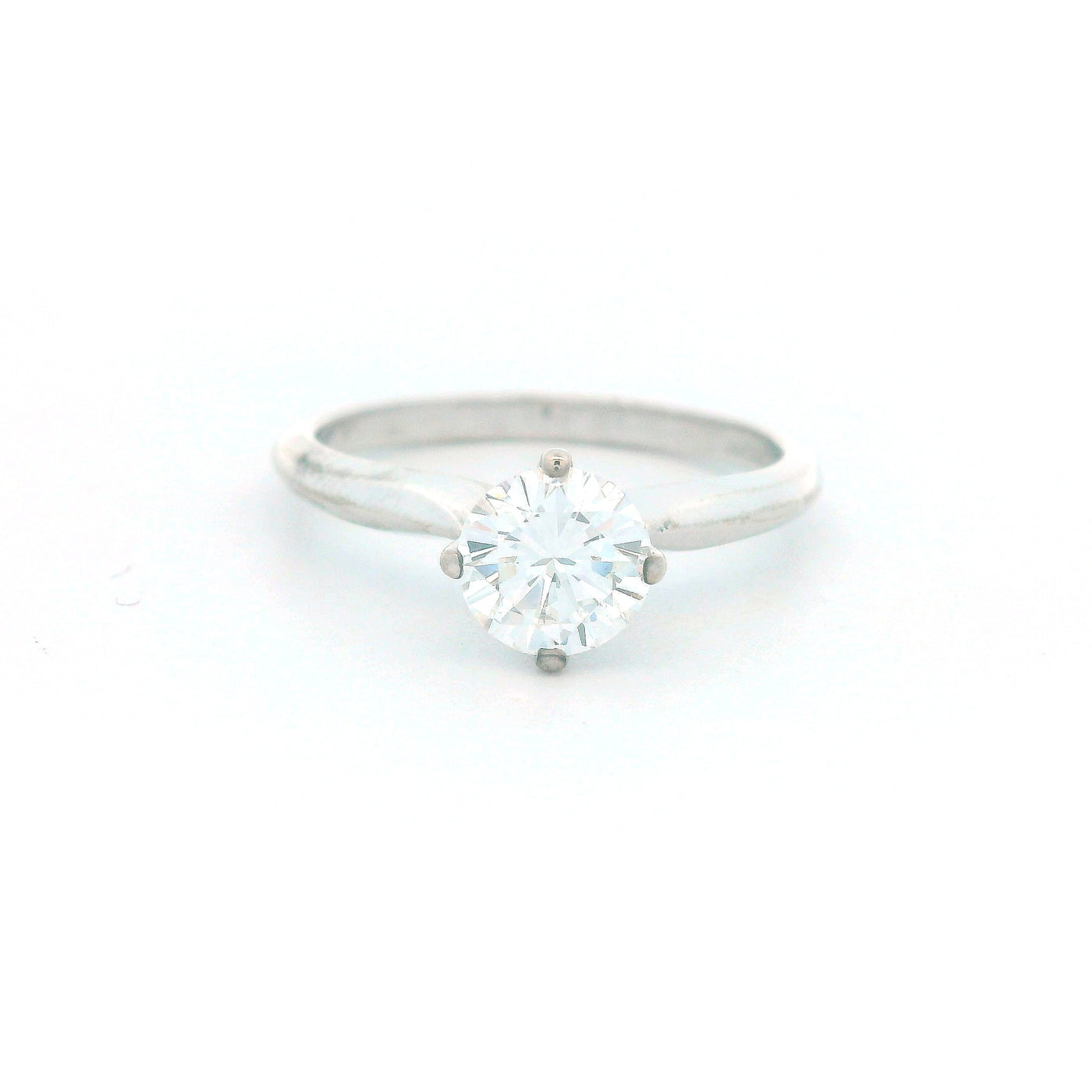 18K WHITE GOLD RBC DIAMOND ENGAGEMENT RING