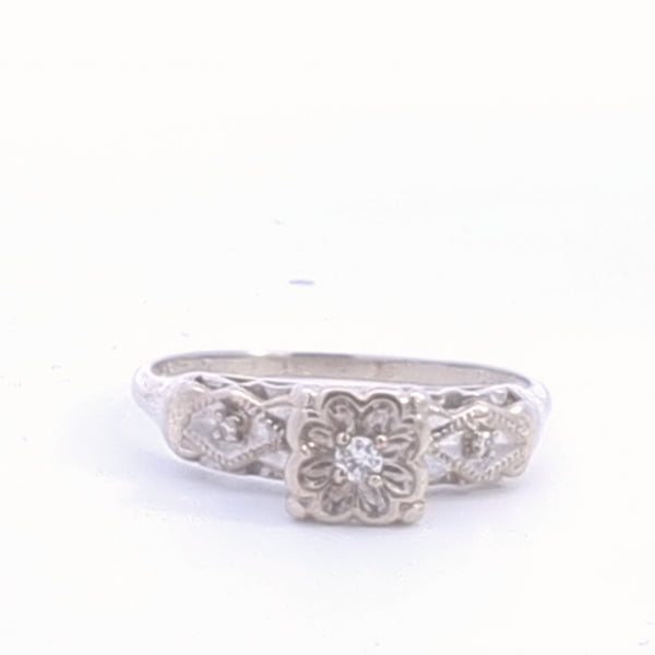 VINTAGE DIAMOND RING IN 14K WHITE GOLD