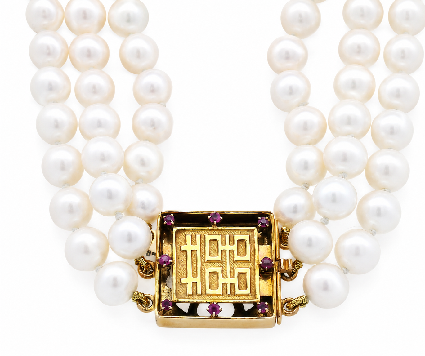 TRIPLE PEARL STRAND WITH RUBY CLASP