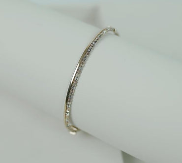 How to Choose Sterling Silver Tennis Bracelets With Diamonds
