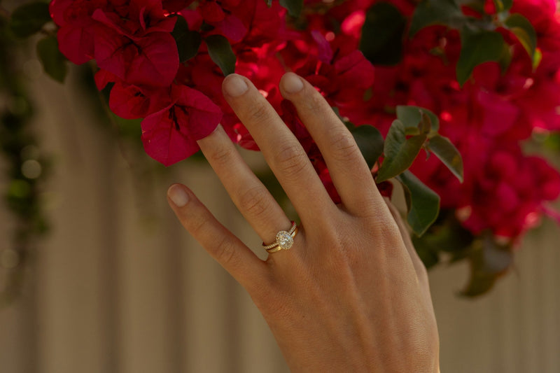 How to Determine the Right Size for Wedding Bands for Ladies