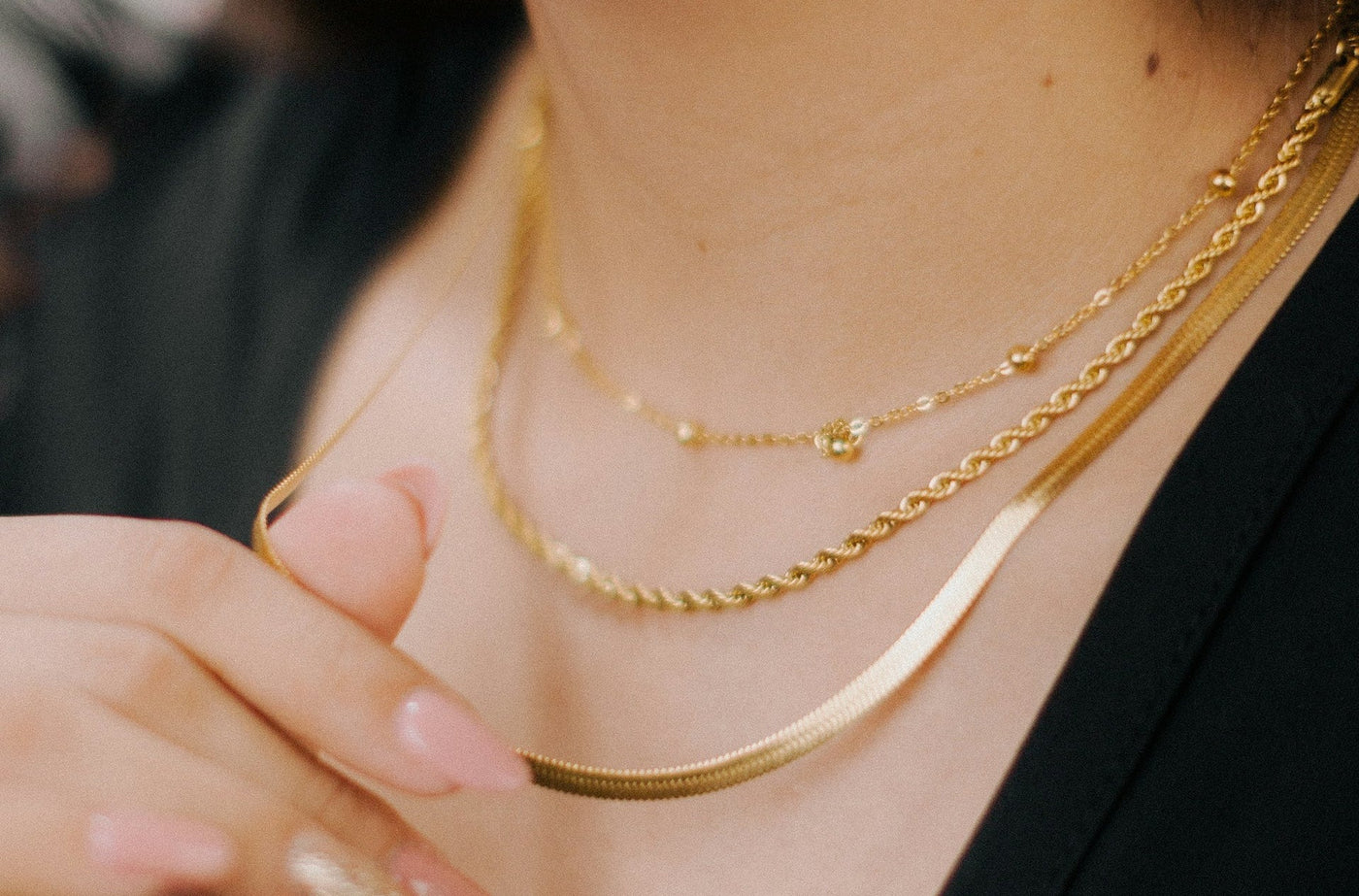 Choosing Gold Jewelry in Albuquerque’s High-Desert Climate