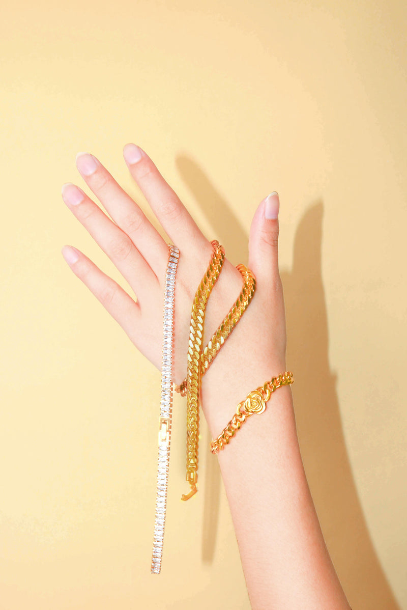 Silver Vs. Gold Jewelry Trends in 2024
