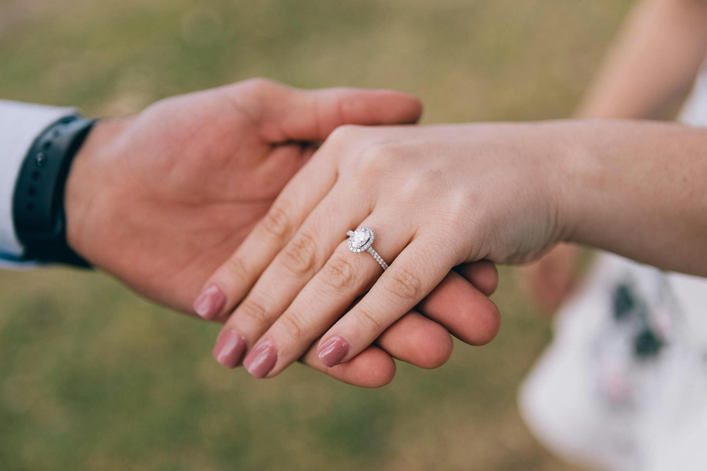 Engagement Ring Etiquette Most People Overlook