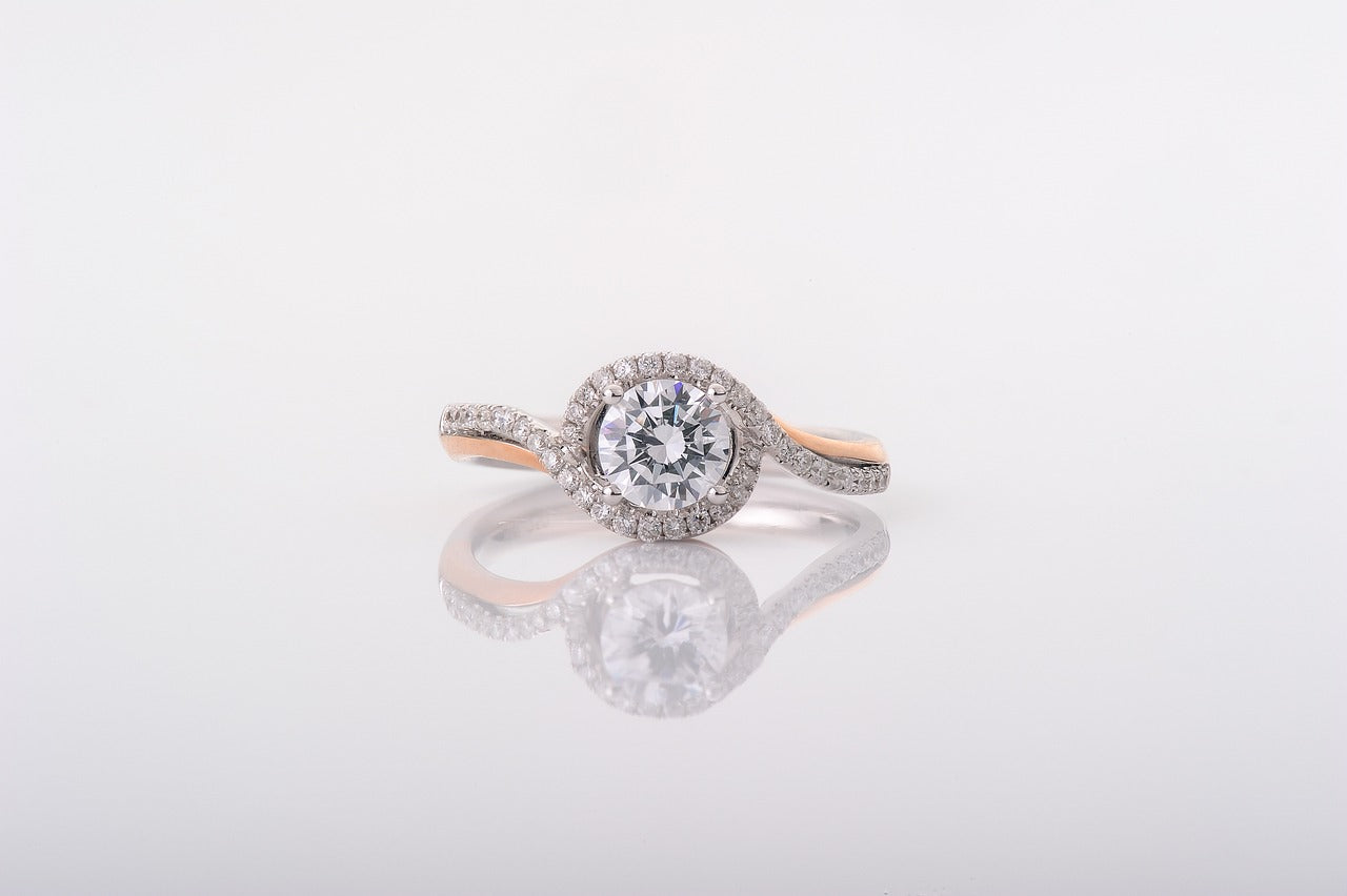 How Diamond Rings Show Her She's Cherished