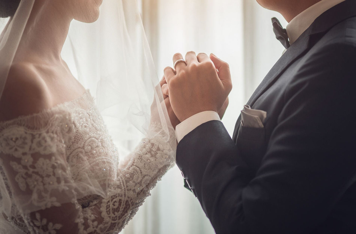 Emerging Trends in Men's Wedding Bands for the New Year