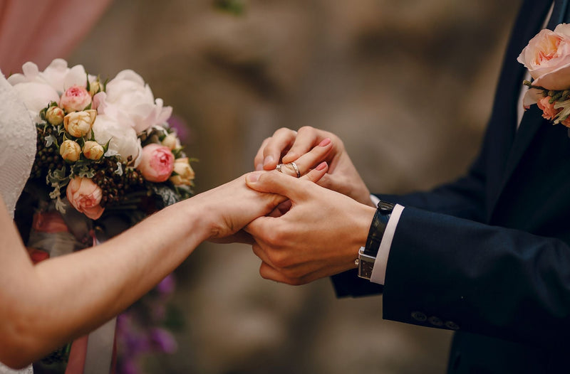 Precautions to Take When Wearing Wedding Bands for Ladies