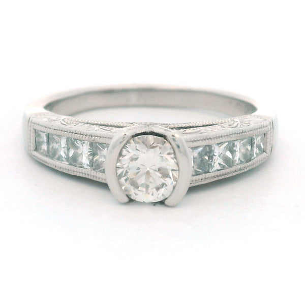 DIAMOND RING IN PLATINUM