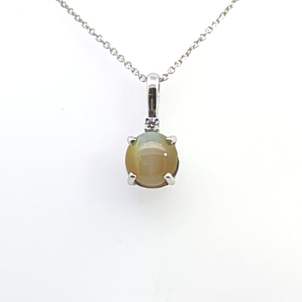 CATS EYE CHRYOBERYL AND DIAMOND PENDANT