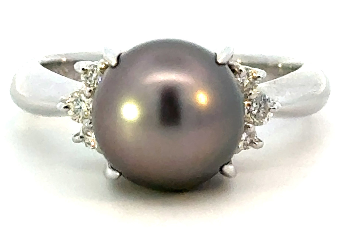 TAHITIAN PEARL &  DIAMOND RING