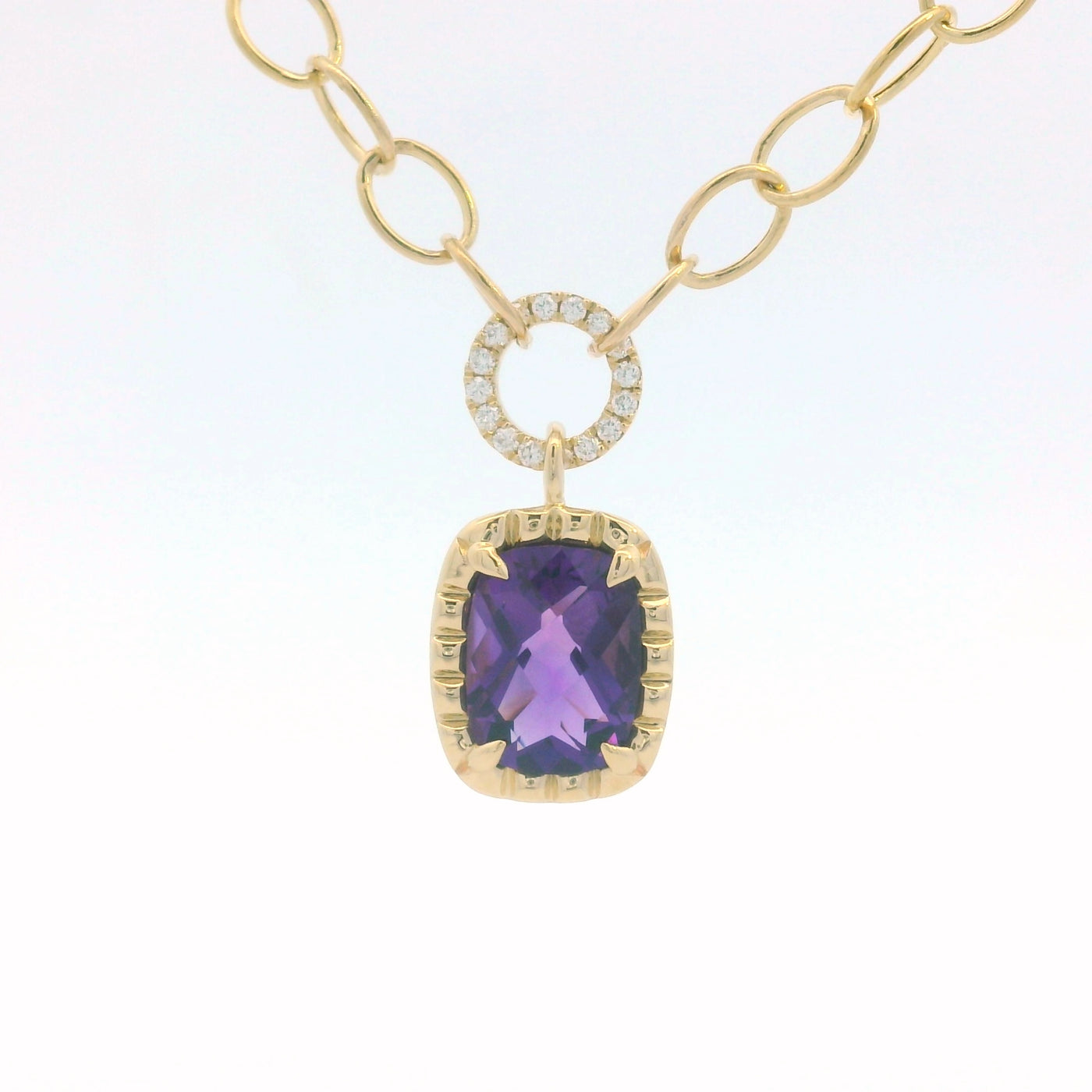 AMETHYST AND DIAMOND PENDANT NECKLACE IN 14K YELLOW GOLD