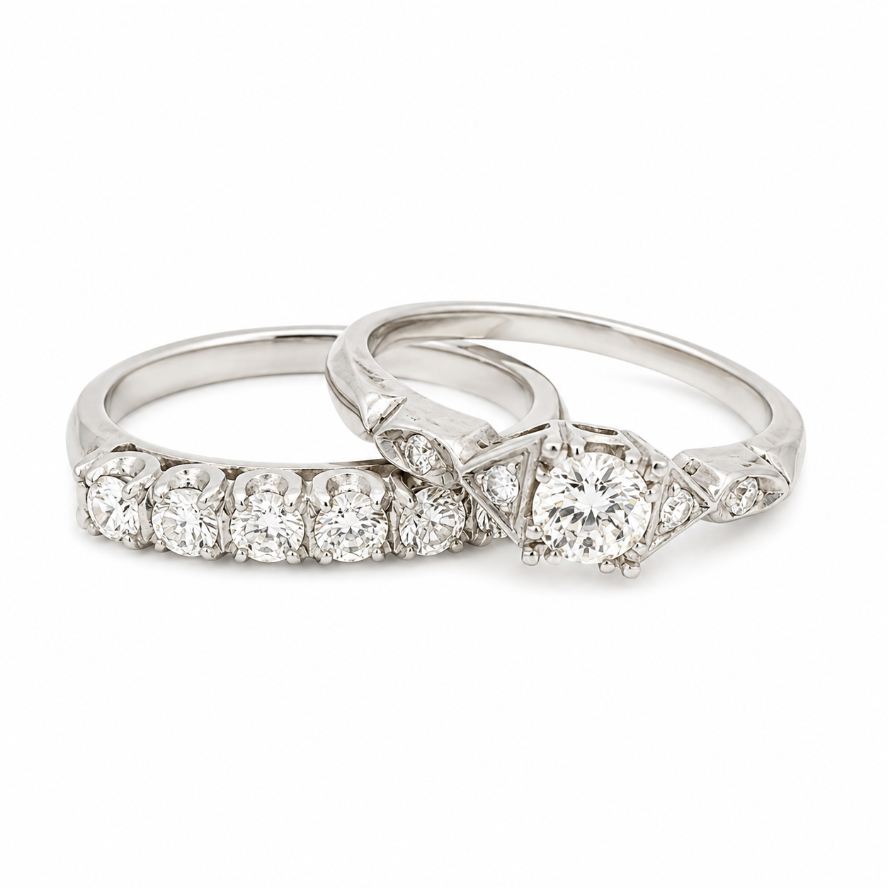 VINTAGE PLATINUM DIAMOND RING SET CIRCA 1946