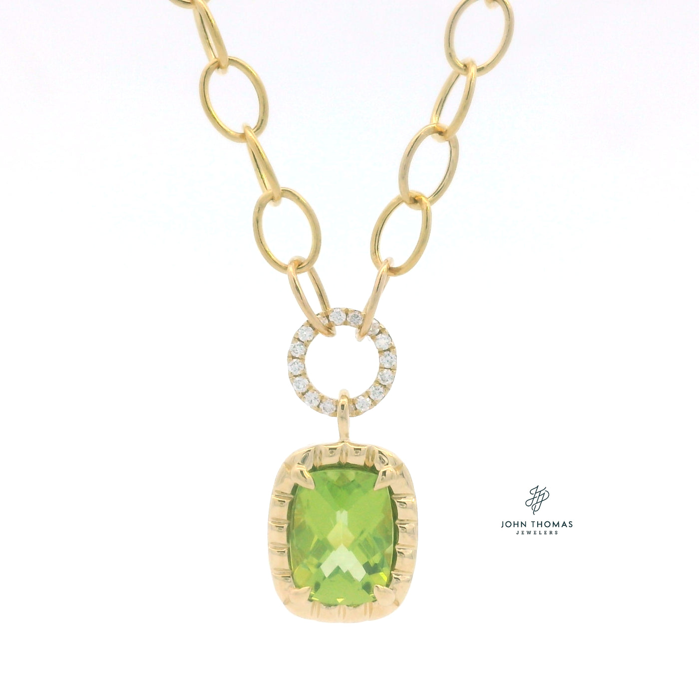 PERIDOT AND DIAMOND PENDANT NECKLACE IN 14K YELLOW GOLD