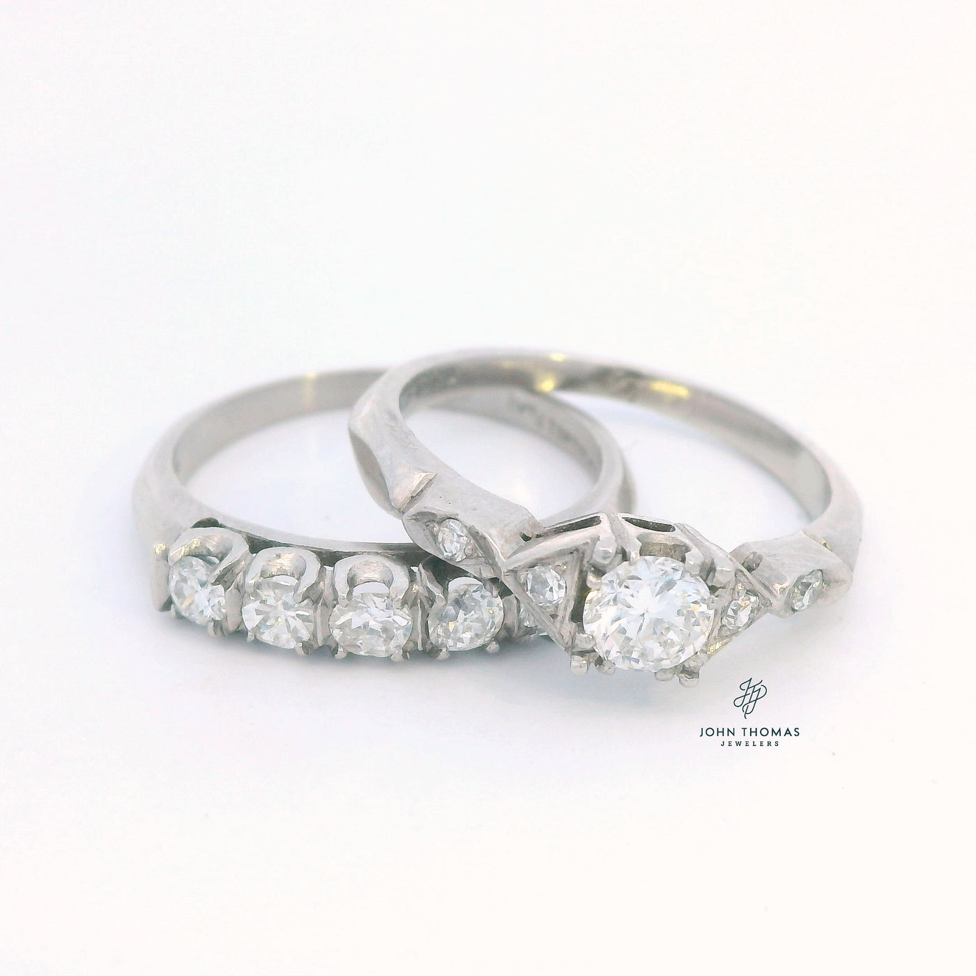 VINTAGE PLATINUM DIAMOND RING SET CIRCA 1946