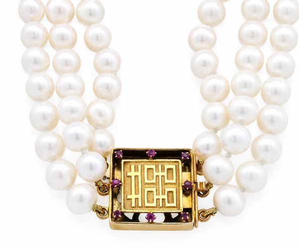 TRIPLE PEARL STRAND WITH RUBY CLASP